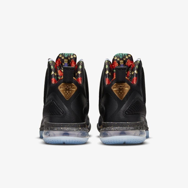 Lebron watch the hot sale throne lace lock